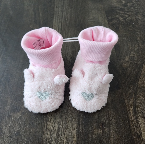 Baby booties - Picture 1 of 2